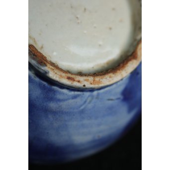 李朝 白磁瑠璃地 刷毛目丸壷　P044 