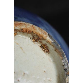 李朝 白磁瑠璃地 刷毛目丸壷　P044 