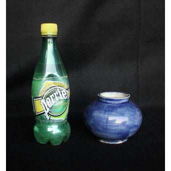 李朝 白磁瑠璃地 刷毛目丸壷　P044 