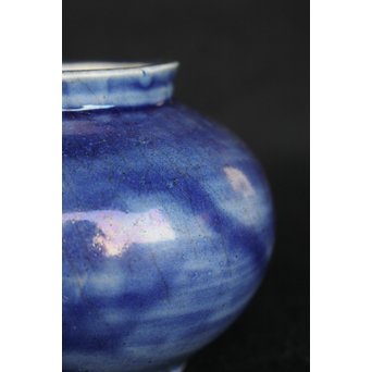 李朝 白磁瑠璃地 刷毛目丸壷　P044 