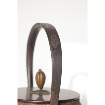 金寿堂 金銀象嵌鉄瓶　M061 