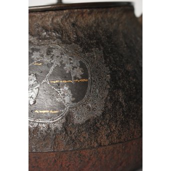 金寿堂 金銀象嵌鉄瓶　M061 