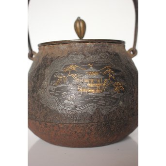 金寿堂 金銀象嵌鉄瓶　M061 