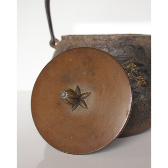 金寿堂 金銀象嵌鉄瓶　M061 