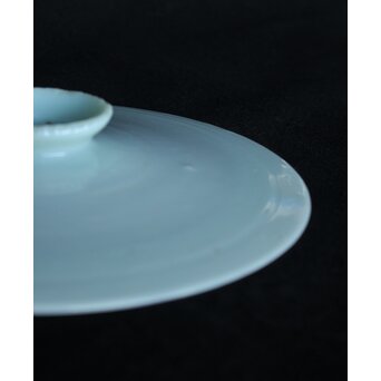 淡いブルーの平笠　A1874 