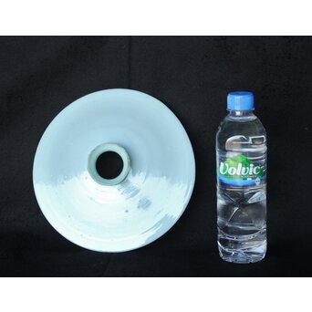 淡いブルーの平笠　A1874 