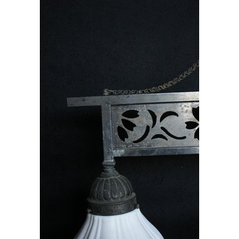 2灯桜紋 花型シェードのシャンデリア照明　A1876 