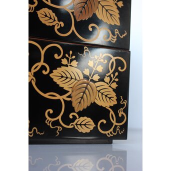 桐唐草蒔絵重箱と重台　Q027 