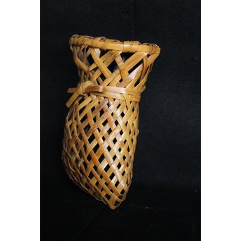 飯塚小玕斎 蝉型花籠　U047 