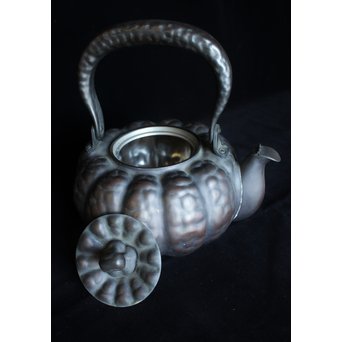 皆川堂 鎚起銅器 南瓜型水注　M063 