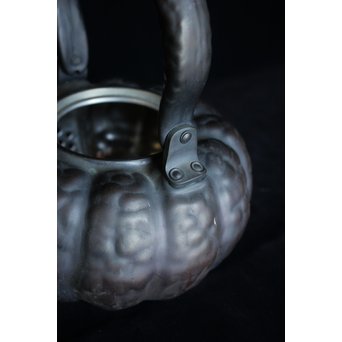 皆川堂 鎚起銅器 南瓜型水注　M063 