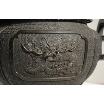 村田整珉造  宣徳高彫五爪龍双耳 唐銅瓶掛　M064 