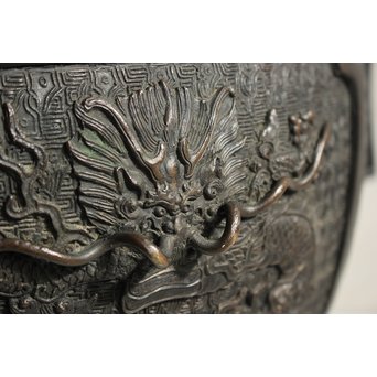 村田整珉造  宣徳高彫五爪龍双耳 唐銅瓶掛　M064 