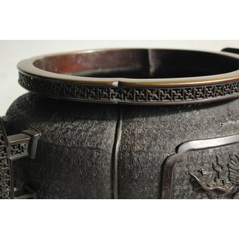 村田整珉造  宣徳高彫五爪龍双耳 唐銅瓶掛　M064 