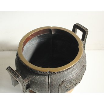 村田整珉造  宣徳高彫五爪龍双耳 唐銅瓶掛　M064 