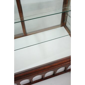 乳白色ガラスのショーケース　G276 