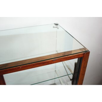 乳白色ガラスのショーケース　G276 