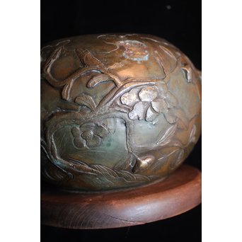 真鍮球型涼炉/手焙 珍品浮彫手彫 　M068 