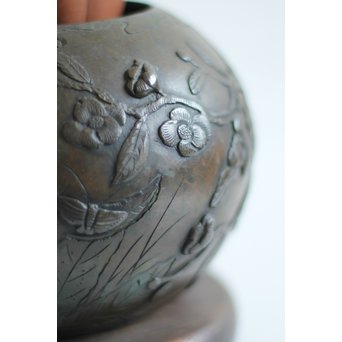 真鍮球型涼炉/手焙 珍品浮彫手彫 　M068 