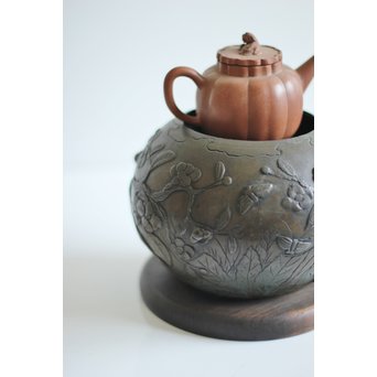 真鍮球型涼炉/手焙 珍品浮彫手彫 　M068 