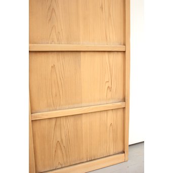 黄色ガラスの白木雪隠戸　GD1191 