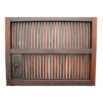 鉄金具の総欅格子蔵戸　W937 