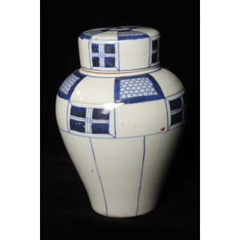 古伊万里 染付市松文茶壷　P082 