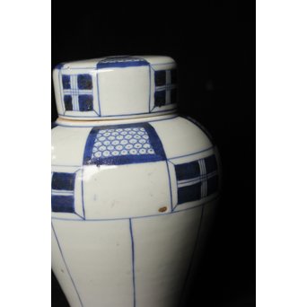 古伊万里 染付市松文茶壷　P082 