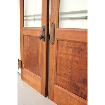 真鍮引手 欅と堅木の重厚観音開ドア 2枚1組　GD1194Y 