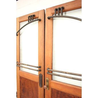 真鍮引手 欅と堅木の重厚観音開ドア 2枚1組　GD1194Y 