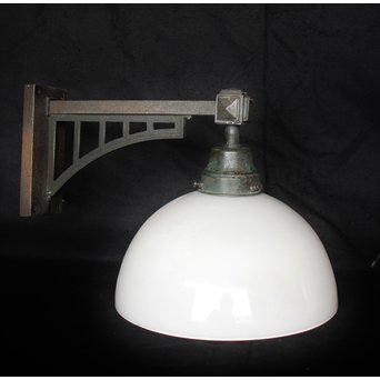 半球シェードのブラケット照明　A1898