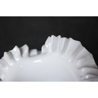 乳白色小型ひらひら電笠　A1901 