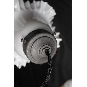 乳白色小型ひらひら電笠　A1901 