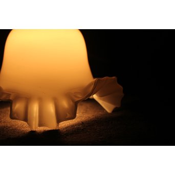 乳白色小型ひらひら電笠　A1901 