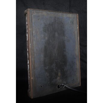 唐草紋 壁付照明カバー　A1905Y 