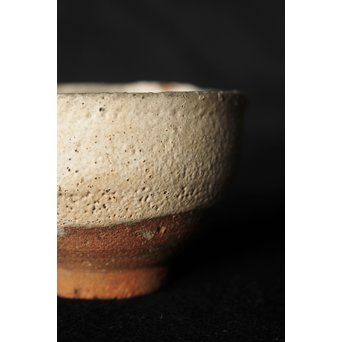 桃山唐津 藁灰釉ぐい呑み　P084 