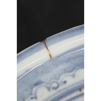 初期伊万里 蓮文7寸皿　P085 