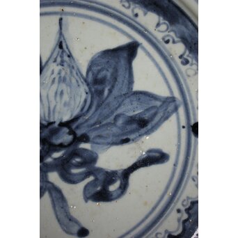 初期伊万里 蓮文7寸皿　P085 