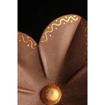 宗完箱 突羽根金象嵌鉄蓋置　M077 