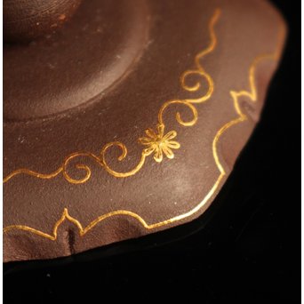 宗完箱 突羽根金象嵌鉄蓋置　M077 