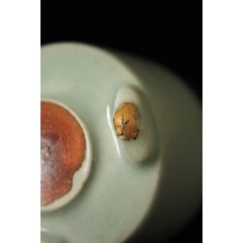 鍋島青磁 三脚香炉　P093 