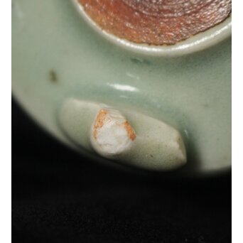 鍋島青磁 三脚香炉　P093 