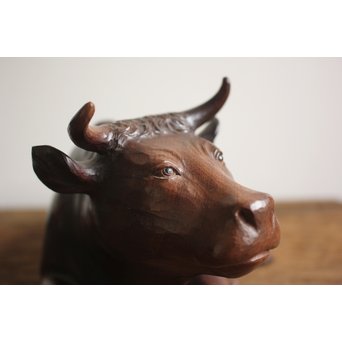 島田美晴 玉楠彫 木彫臥牛　X094 