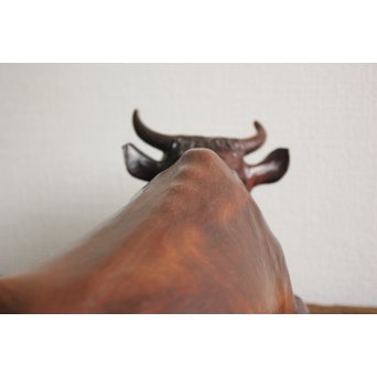 島田美晴 玉楠彫 木彫臥牛　X094 