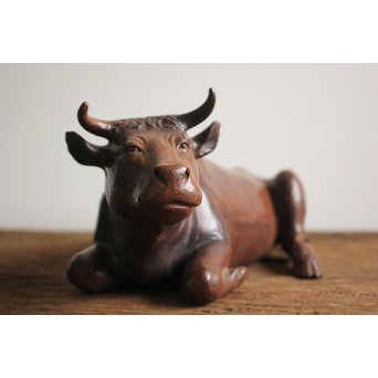 島田美晴 玉楠彫 木彫臥牛　X094 