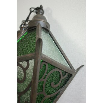 緑色ガラスの唐草文多角照明　A1929Y 