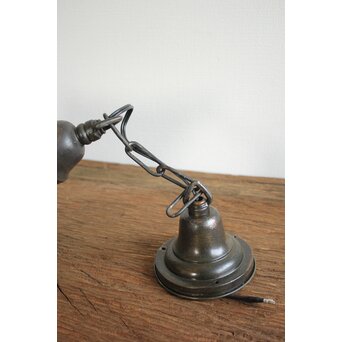 緑色ガラスの唐草文多角照明　A1929Y 