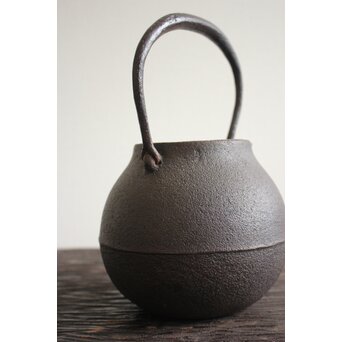 菊池政光 つるくび鉄瓶　M104 