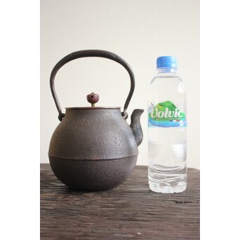 菊池政光 つるくび鉄瓶　M104 