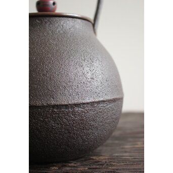 菊池政光 つるくび鉄瓶　M104 